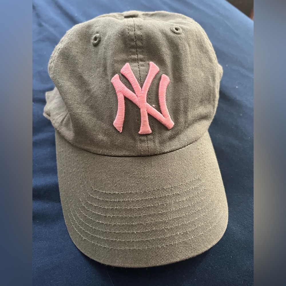 Army-green Baseball Cap.